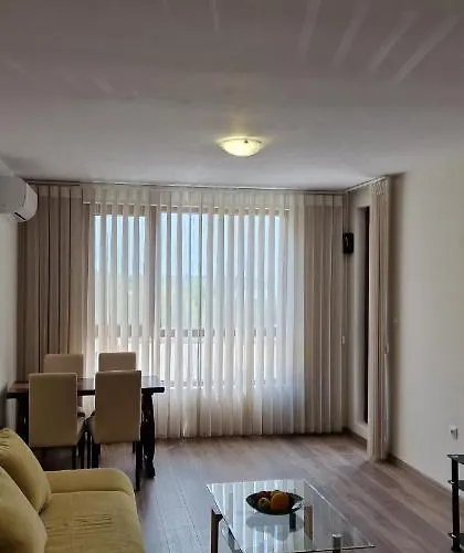 Sarafovo Deluxe 公寓 布尔加斯