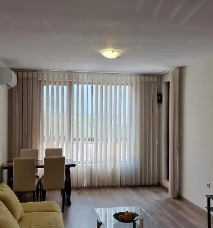 Sarafovo Deluxe Apartmán Burgas City