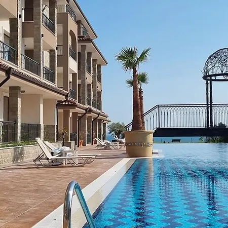 Sarafovo Deluxe * Burgas City