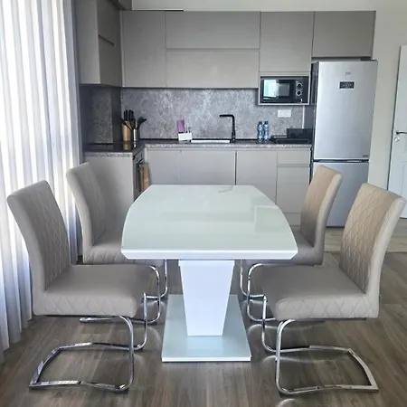 Sarafovo Deluxe Apartmán *